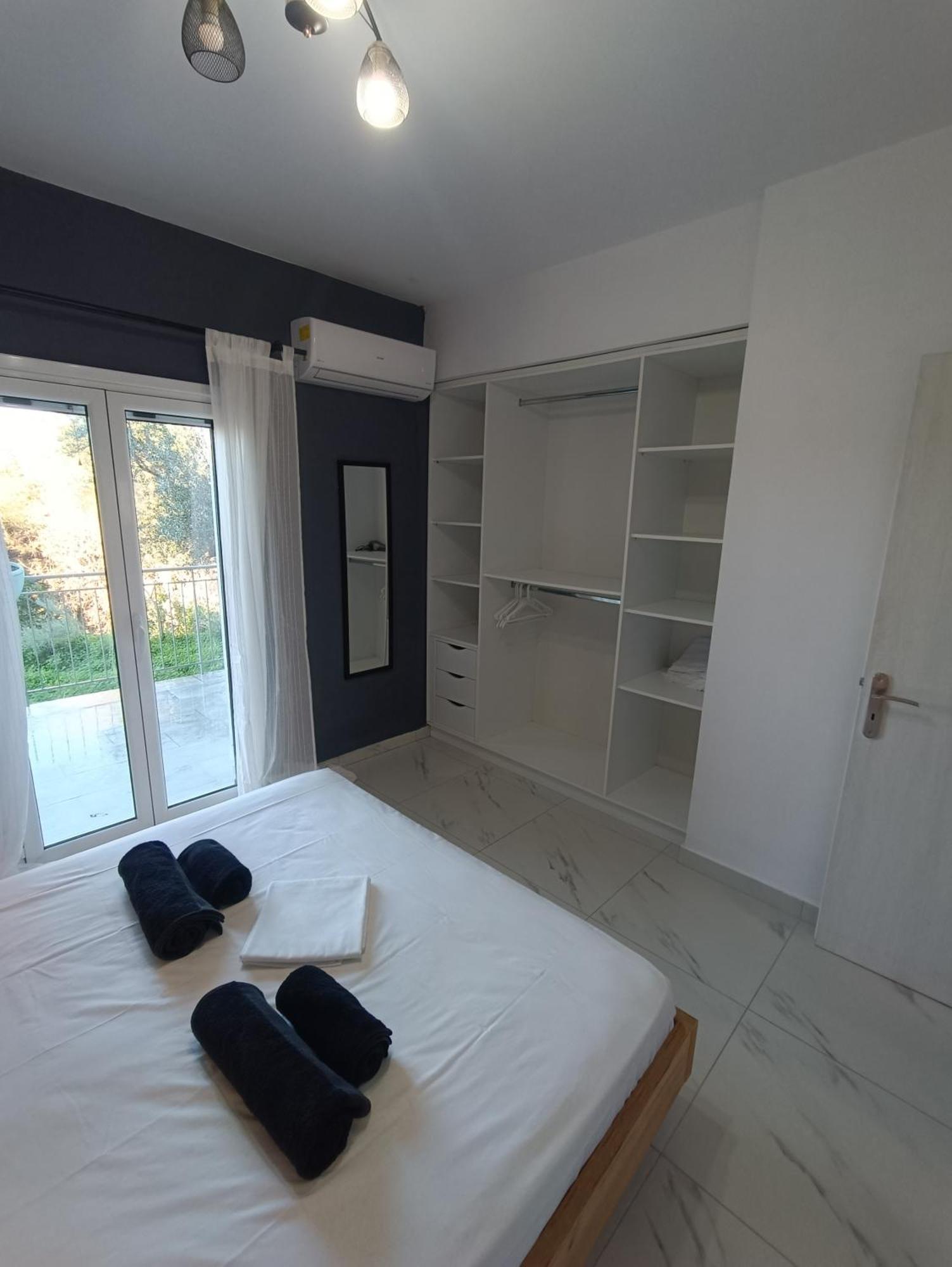 Alexander Apartments Szpartiá Kültér fotó
